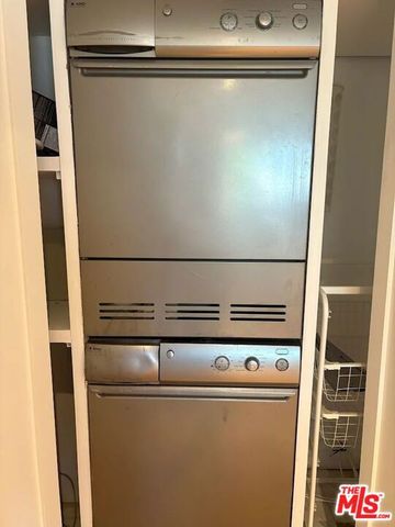 525 N Sycamore Avenue 411, Los Angeles, CA 90036