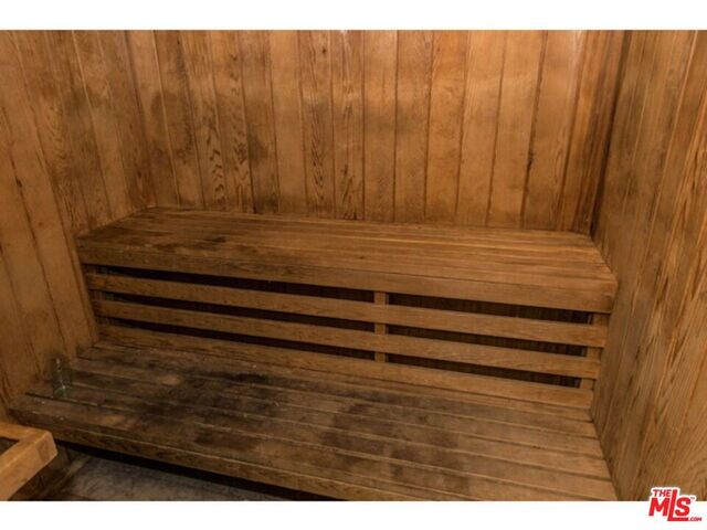 525 N Sycamore Avenue 411, Los Angeles, CA 90036