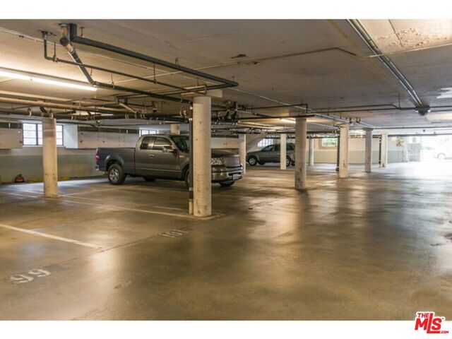 525 N Sycamore Avenue 411, Los Angeles, CA 90036