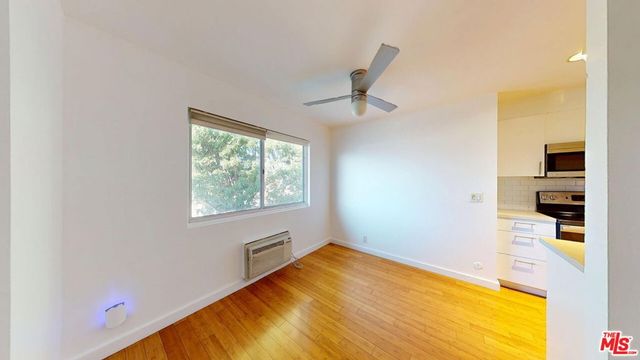 525 N Sycamore Avenue 411, Los Angeles, CA 90036