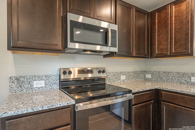 324 Mar Hill, Seguin, TX 78155