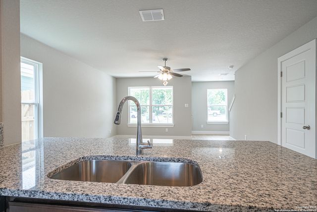 324 Mar Hill, Seguin, TX 78155