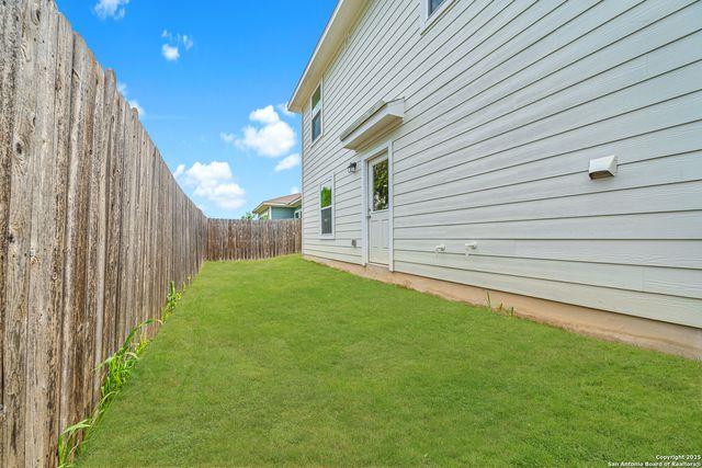 324 Mar Hill, Seguin, TX 78155