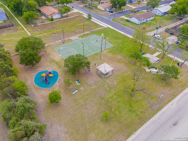 324 Mar Hill, Seguin, TX 78155