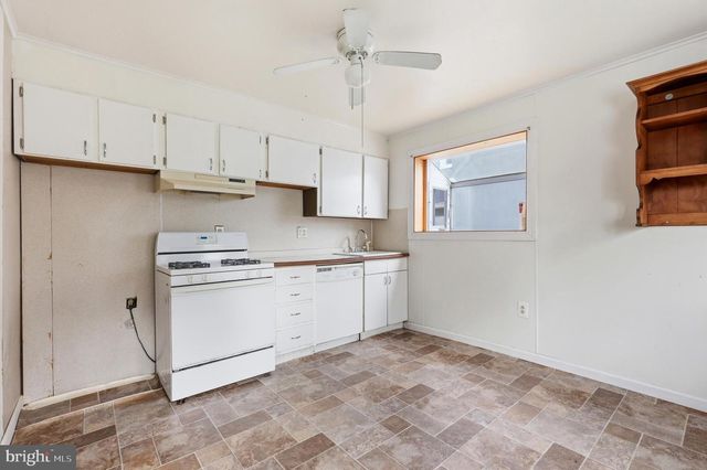667 ROSE ST, Lansdowne, PA 19050