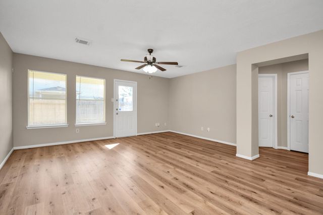 21910 Willow Shade Lane, Tomball, TX 77375