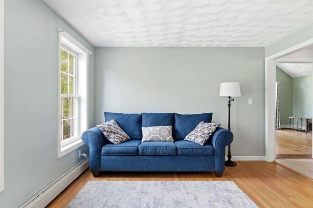 57 Compromise Lane, Sandown, NH 03873