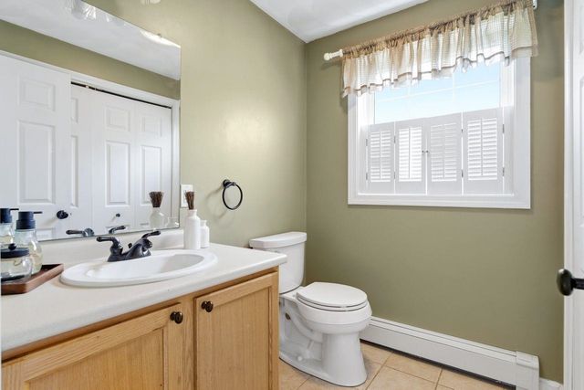 57 Compromise Lane, Sandown, NH 03873