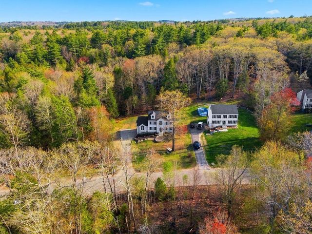 57 Compromise Lane, Sandown, NH 03873