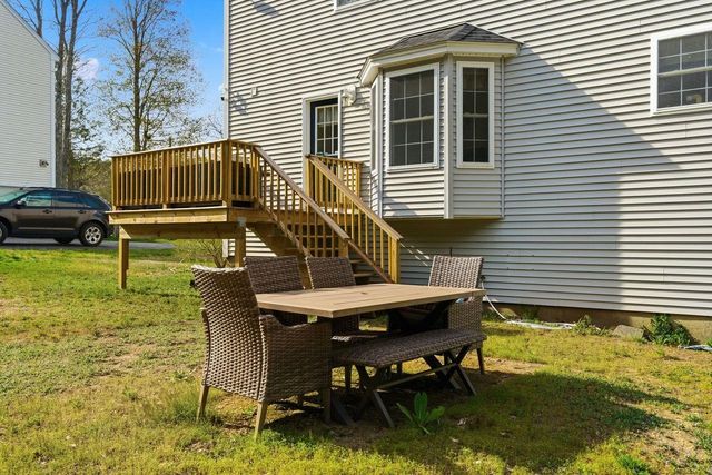 57 Compromise Lane, Sandown, NH 03873