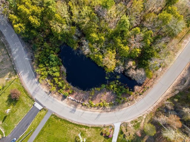57 Compromise Lane, Sandown, NH 03873