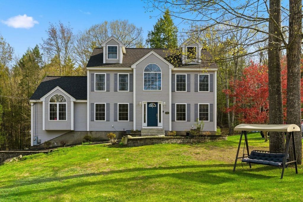 57 Compromise Lane, Sandown, NH 03873