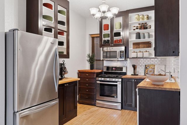 601 S 9th Street 3, Minneapolis, MN 55404
