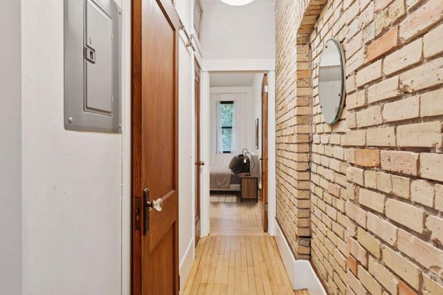 601 S 9th Street 3, Minneapolis, MN 55404