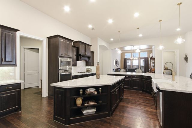 19514 Rockview Ledge Lane, Cypress, TX 77433