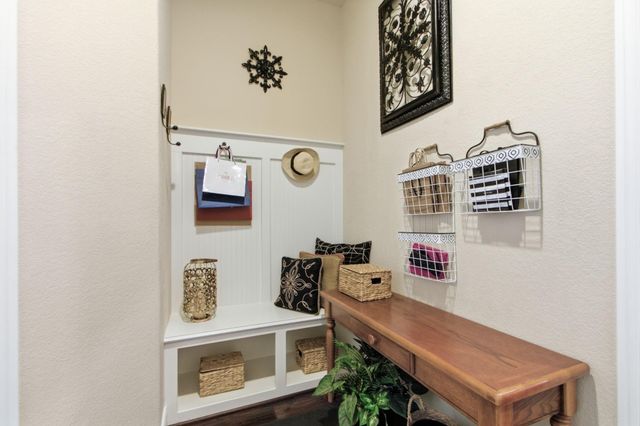 19514 Rockview Ledge Lane, Cypress, TX 77433