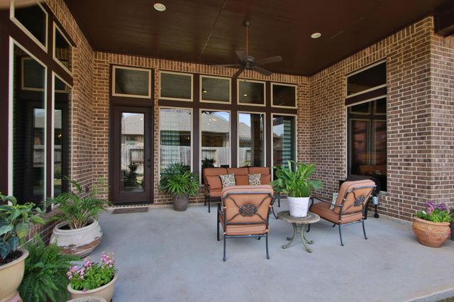 19514 Rockview Ledge Lane, Cypress, TX 77433