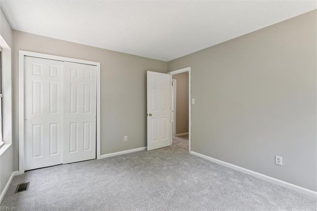 334 Windy Ridge LN, Newport News, VA 23602