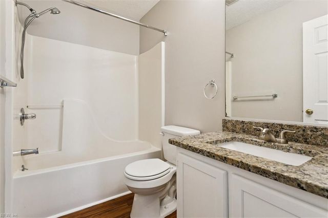 334 Windy Ridge LN, Newport News, VA 23602