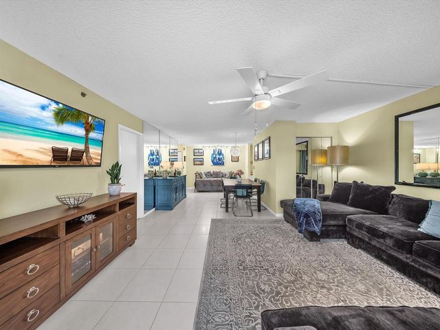 3215 S Ocean Boulevard 104, Highland Beach, FL 33487