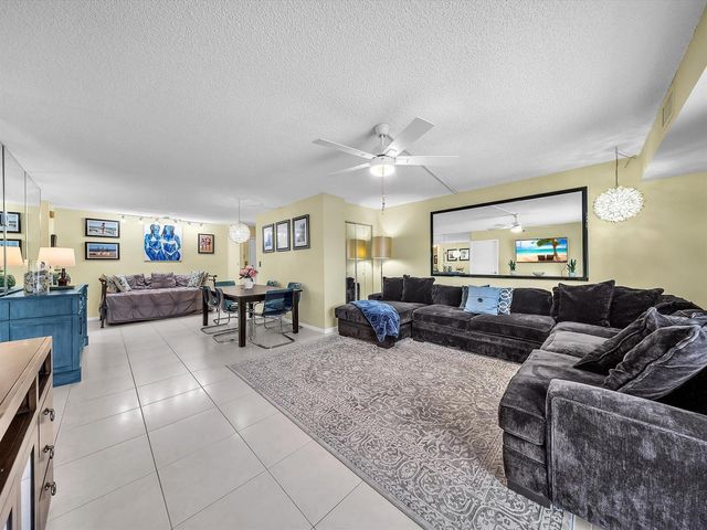 3215 S Ocean Boulevard 104, Highland Beach, FL 33487