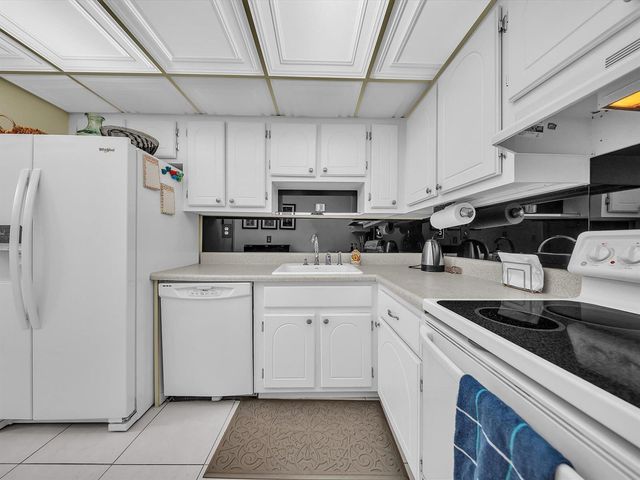 3215 S Ocean Boulevard 104, Highland Beach, FL 33487
