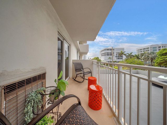 3215 S Ocean Boulevard 104, Highland Beach, FL 33487