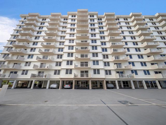 3215 S Ocean Boulevard 104, Highland Beach, FL 33487