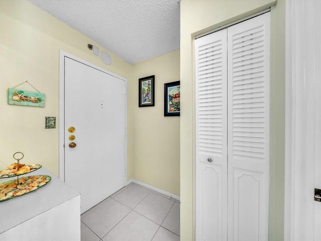 3215 S Ocean Boulevard 104, Highland Beach, FL 33487