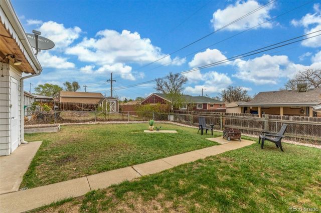 7240 Avrum Drive, Denver, CO 80221