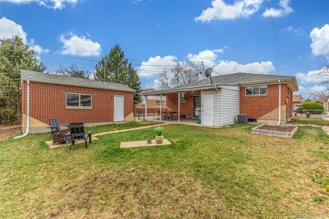 7240 Avrum Drive, Denver, CO 80221