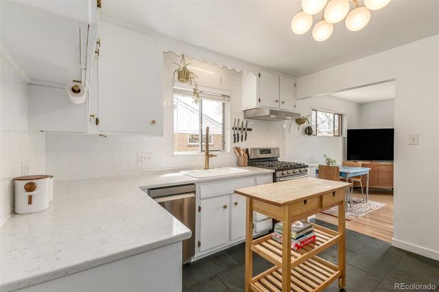 7240 Avrum Drive, Denver, CO 80221