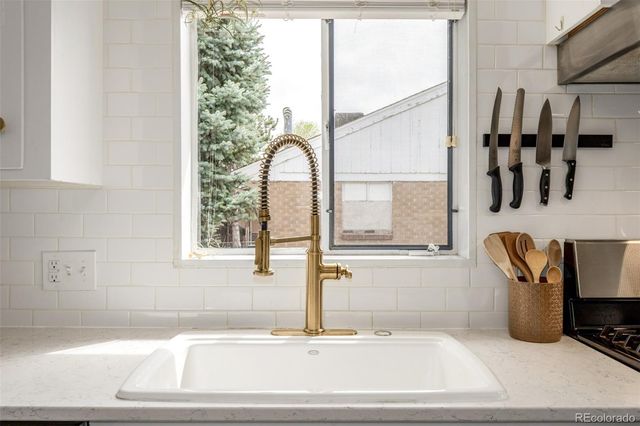 7240 Avrum Drive, Denver, CO 80221