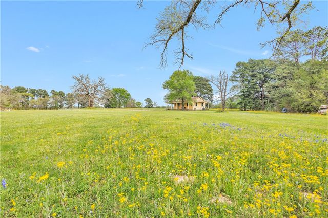 15487 County Road 228, Bedias, TX 77830