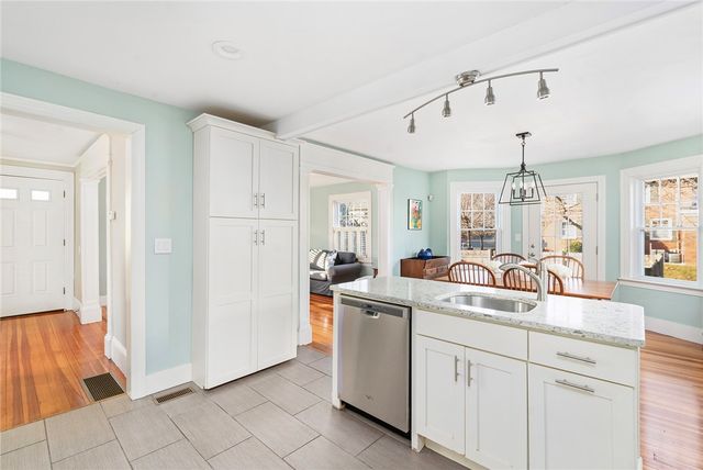 15 Cole Avenue, Providence, RI 02906