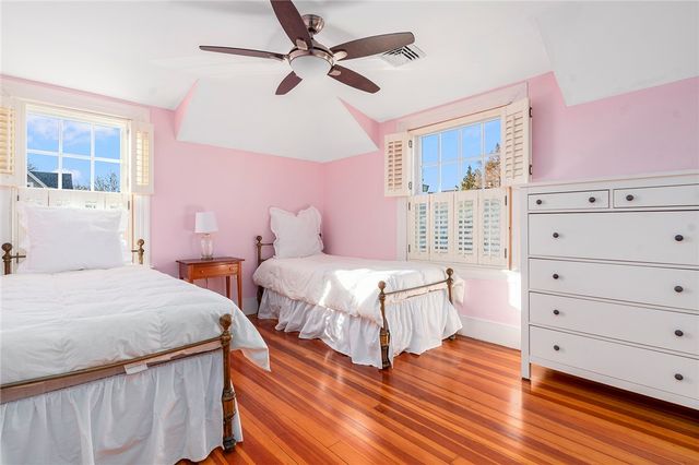 15 Cole Avenue, Providence, RI 02906