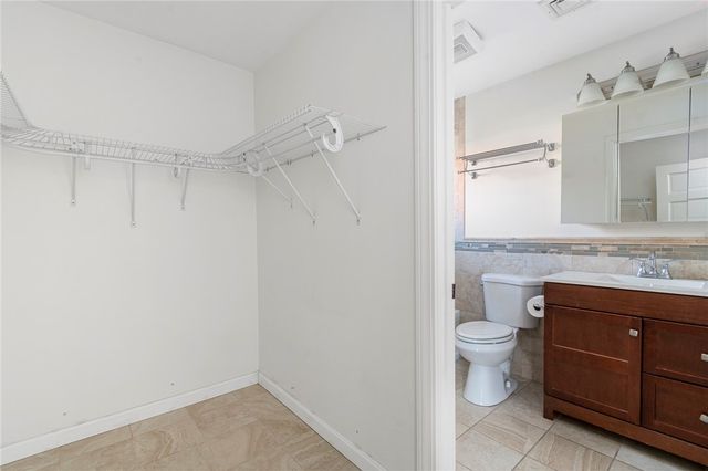 15 Cole Avenue, Providence, RI 02906