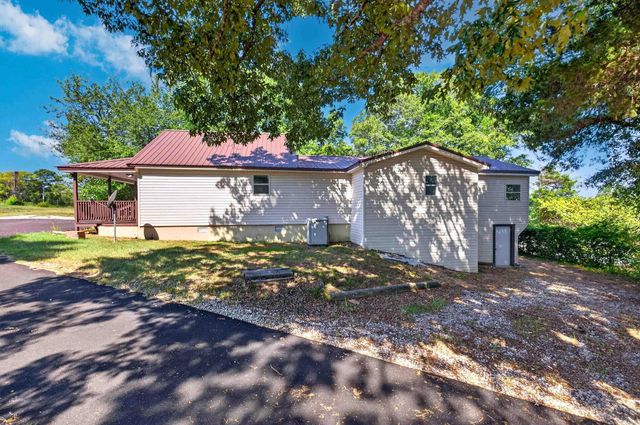 2741 Airport Road, Hot Springs, AR 71913