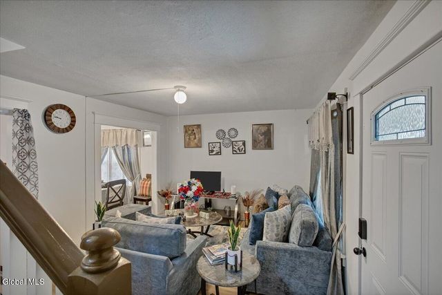 1864 Ferndale Avenue, Schenectady, NY 12306