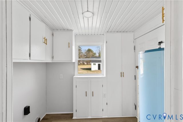 21417 Warren Ave, South Chesterfield, VA 23803