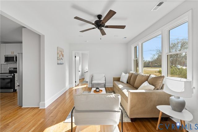 21417 Warren Ave, South Chesterfield, VA 23803