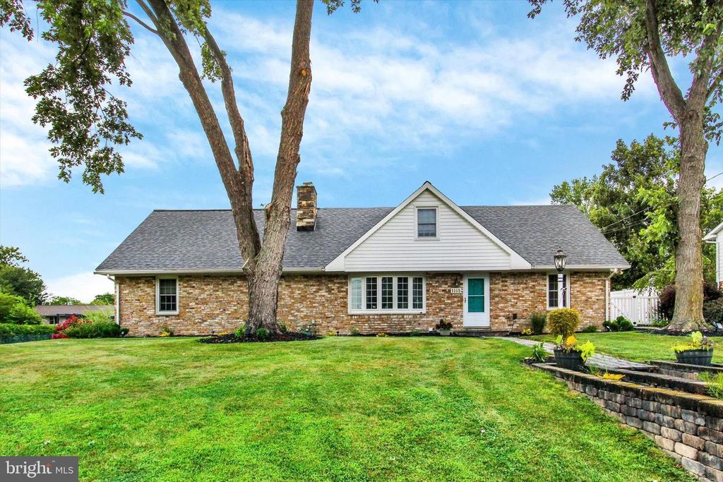 1165 KRENTLER DR, Hanover, PA 17331