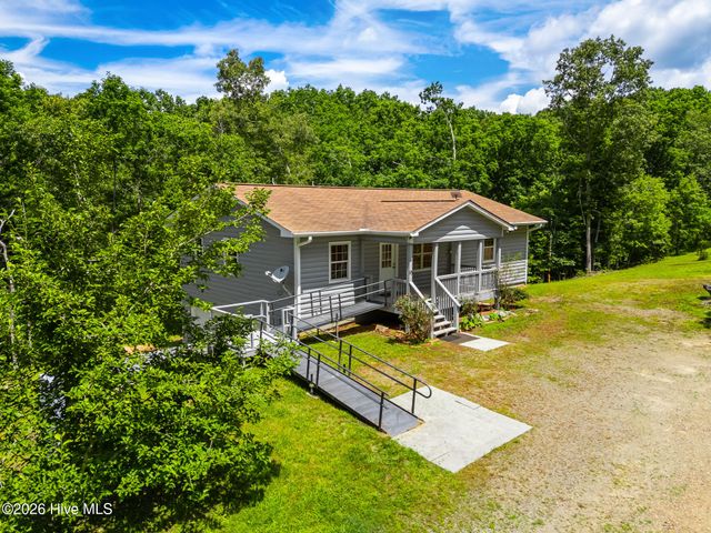 85 Sunray Circle, Murphy, NC 28906