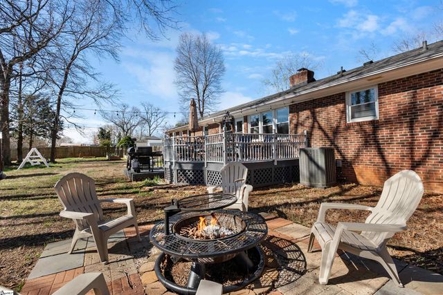 218 Crestwood Drive, Greenville, SC 29609