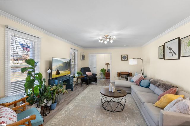 218 Crestwood Drive, Greenville, SC 29609