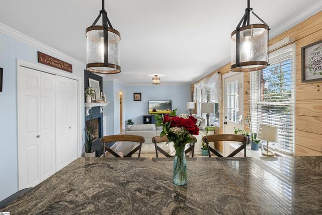 218 Crestwood Drive, Greenville, SC 29609