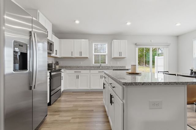 315 Sunnyview Dr, Lebanon, TN 37090