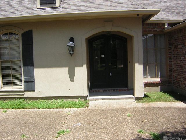 4063 Water Oak Dr, Zachary, LA 70791