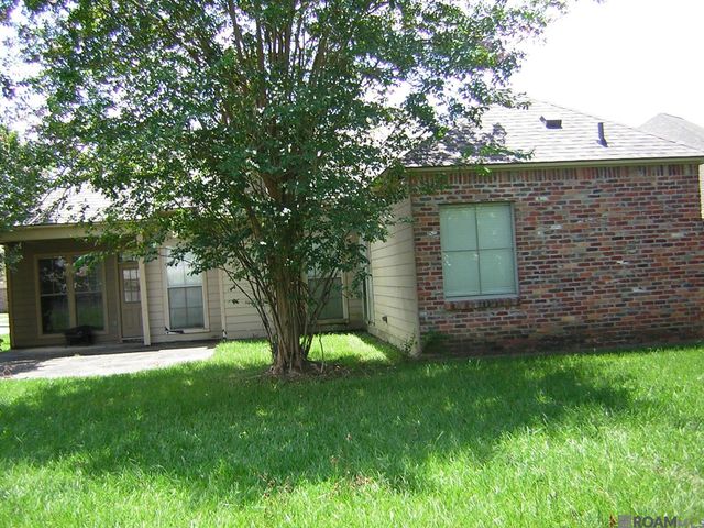 4063 Water Oak Dr, Zachary, LA 70791