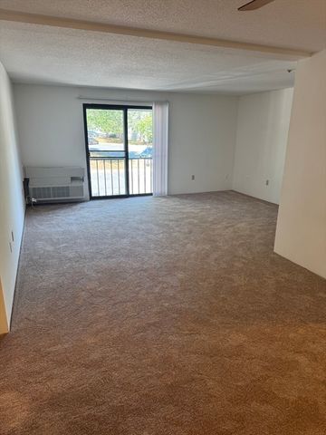 2 Village Hill Lane 7, Natick, MA 01760